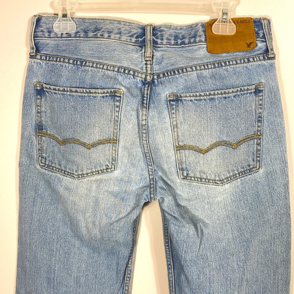 American Eagle Outfitters Men's Light Blue Wash Low Rise Bootcut Jeans 29/30 - Picture 4 of 10